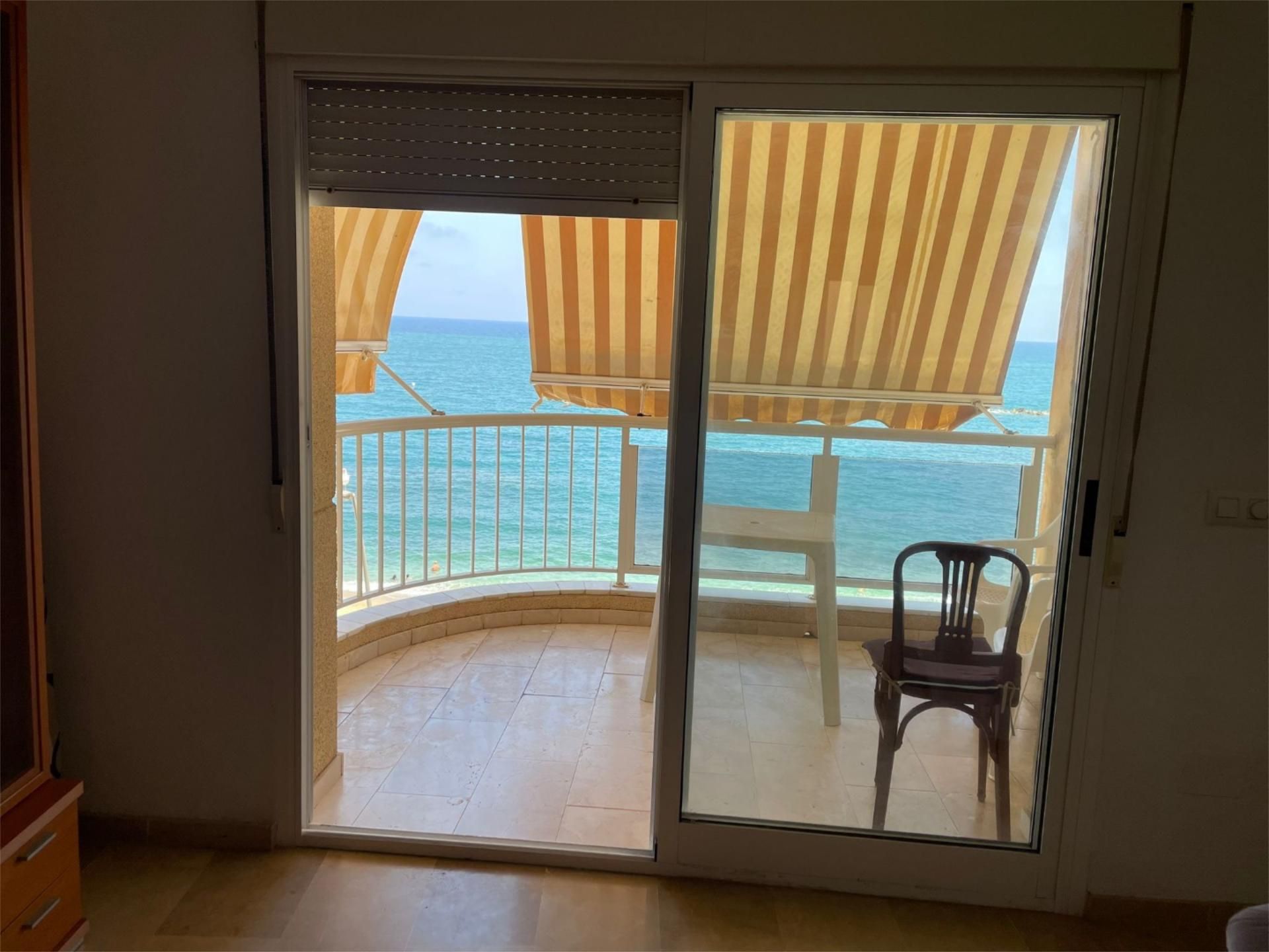 Pis de lloguer a Paseo del Malecon, 182, Playa de Garrucha Dormitori de Pis de lloguer en Garrucha amb Traster, Moblat i Aparcament comunitari