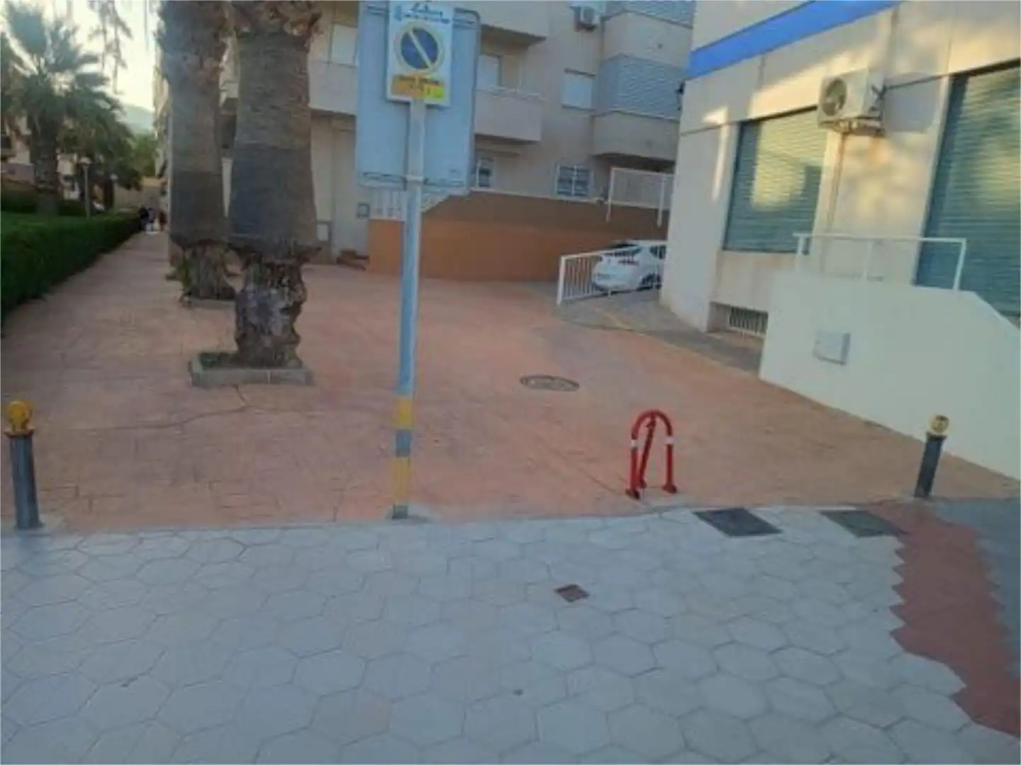 Parking of Commercial properties for rent in Gualchos