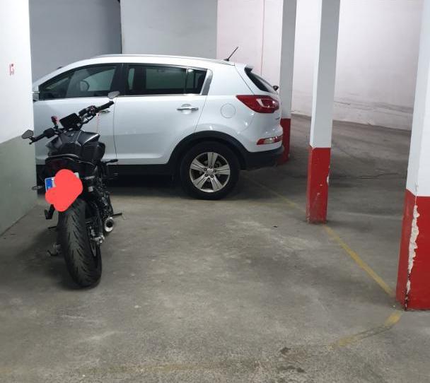 Foto 1 de Garatge de lloguer a Carrer de Llinars, 13, La Gavarra, Barcelona