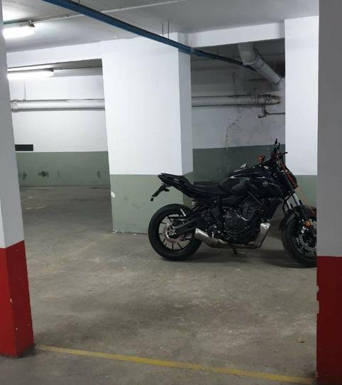 Foto 2 de Garatge de lloguer a Carrer de Llinars, 13, La Gavarra, Barcelona