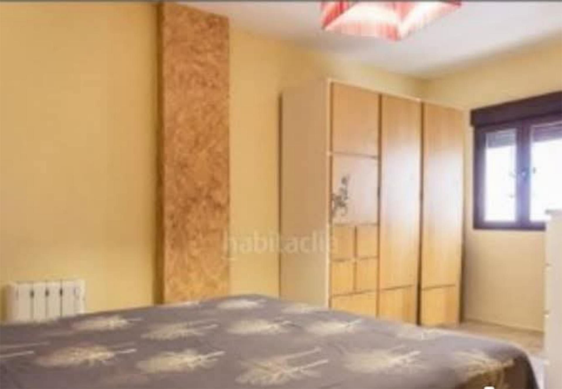 Dormitori de Casa o xalet per a compartir en Cocentaina amb Terrassa, Traster i Moblat
