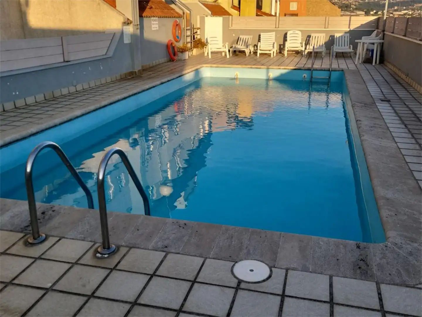 Dúplex en venta en Avenida de Madrid, 32, Salgueira - O Castaño Piscina de Dúplex en venta en Vigo con Calefacción, Parquet y Trastero
