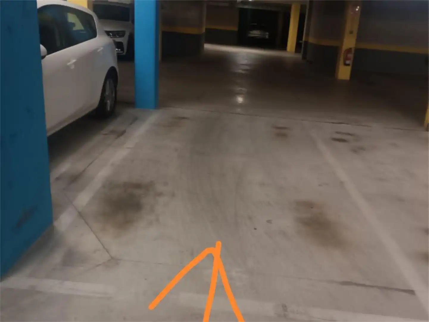 Garatge de lloguer a Calle Diego Salvá Lezaun, Beloso Aparcament de Garatge de lloguer en Pamplona / Iruña