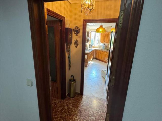 Piso en Venta en Calle Luis Fuentes Bejarano, 37 en Urbadiez - Entrepuentes