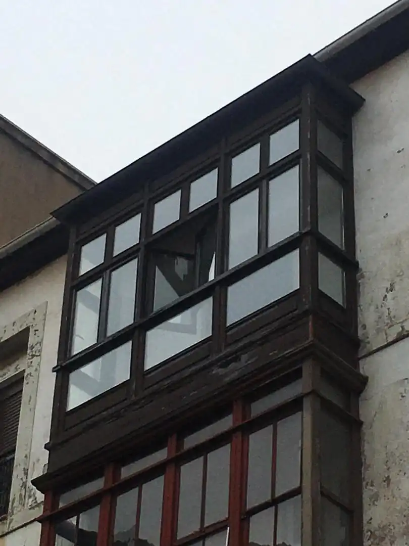 Wohnung zur Miete in Calle del Comercio, 7, Ribadesella Außenansicht von Wohnung zur Miete in Ribadesella mit Parkett, Möbliert und Ofen