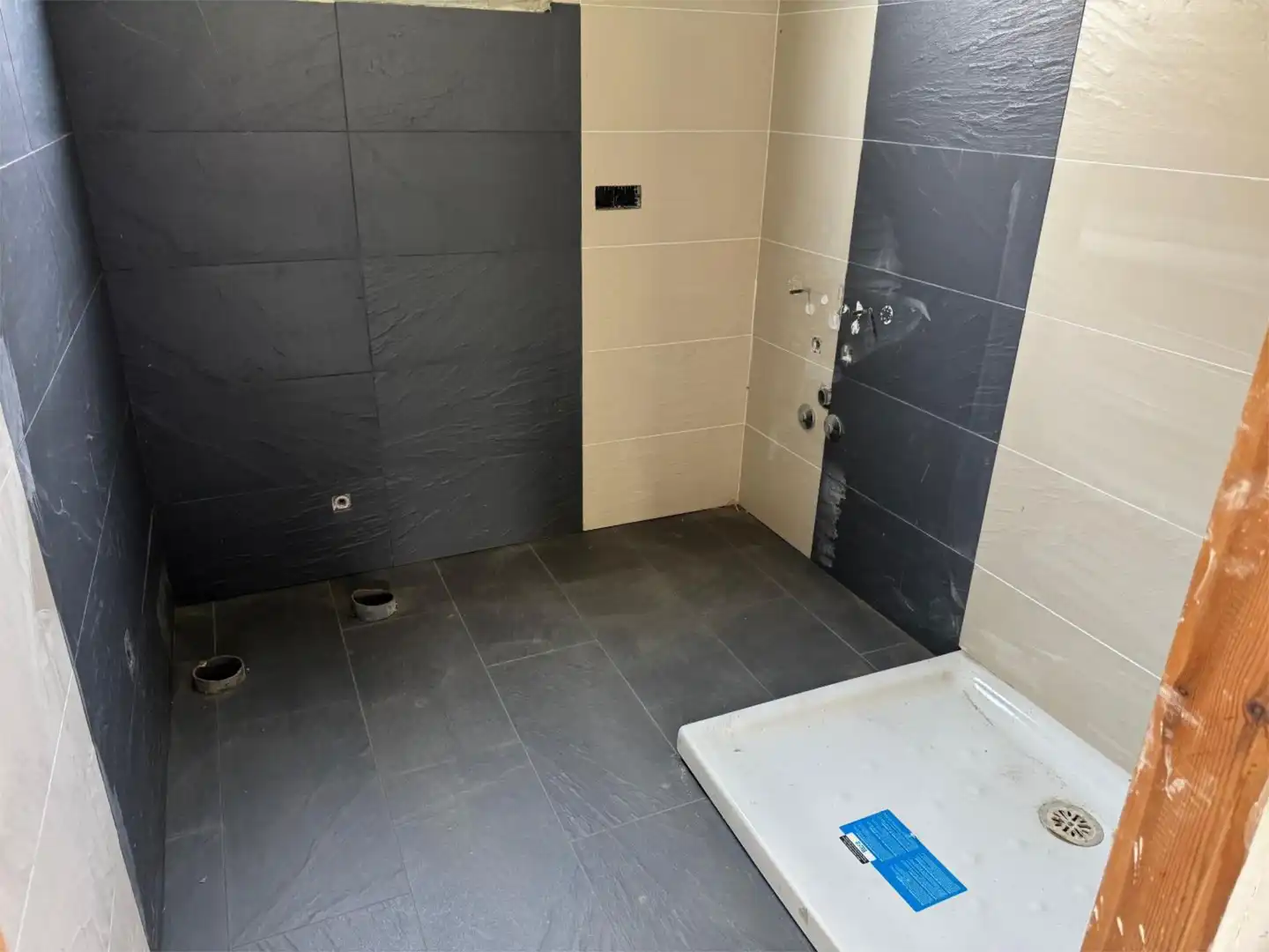 Bany de Casa o xalet en venda en Oia amb Terrassa, Piscina i Balcó