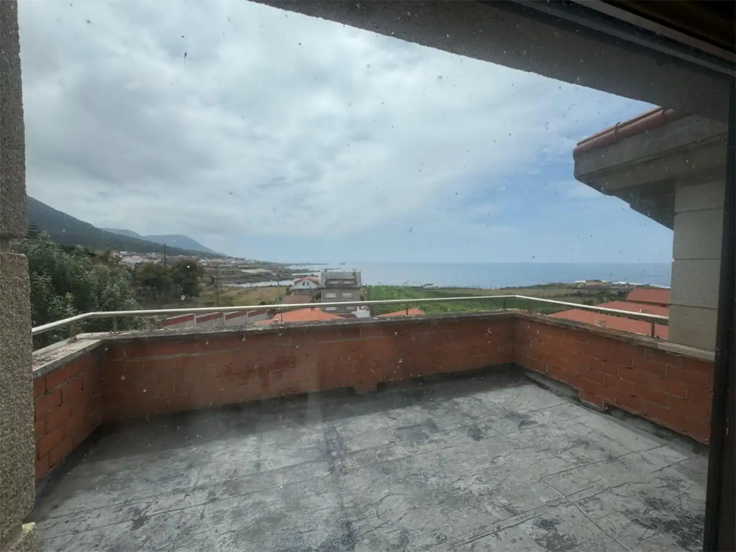 Vista exterior de Casa o xalet en venda en Oia amb Terrassa, Piscina i Balcó