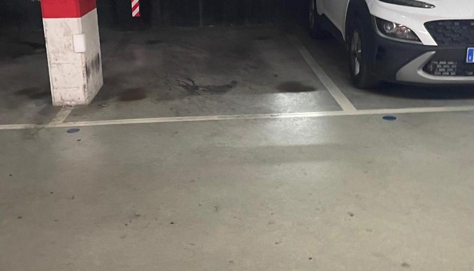 Foto 1 de Garatge en venda a Carrer Frederica Montseny, 213, Sant Crist, Barcelona