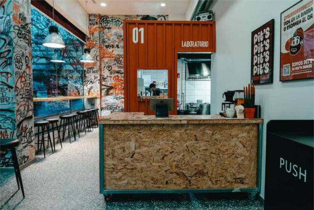 Local comercial en Alquiler en Garbinet - Parque de las Avenidas