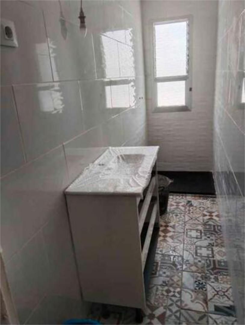 Bathroom of Flat for sale in  Sevilla Capital
