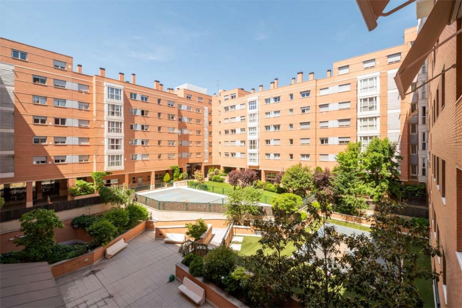 Flat to rent in Calle de Miguel Yuste, Simancas