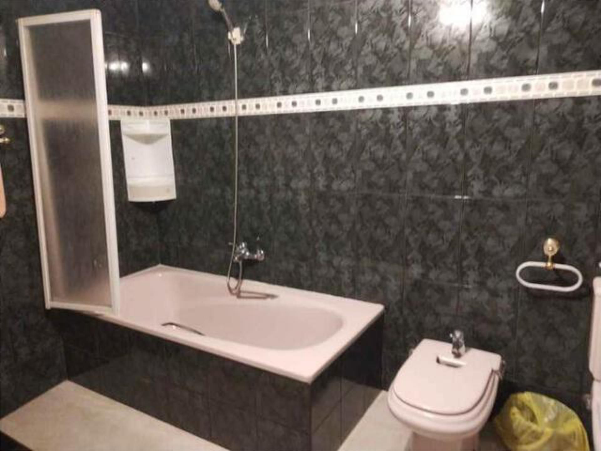 Bathroom of House or chalet for sale in 