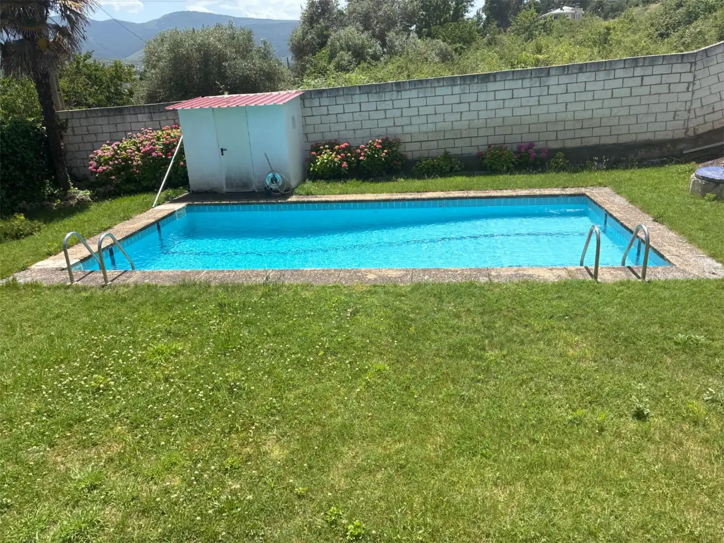 Piscina de Casa o xalet en venda en Nalda amb Terrassa, Piscina i Balcó