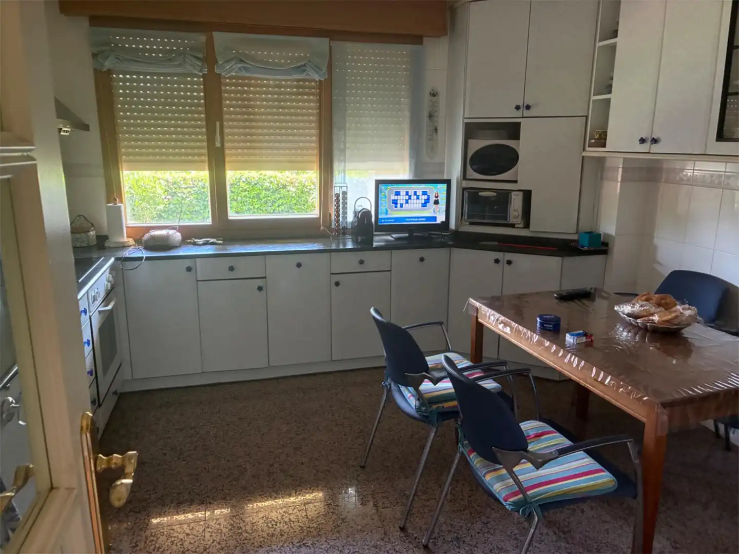 Cuina de Casa o xalet en venda en Nalda amb Terrassa, Piscina i Balcó