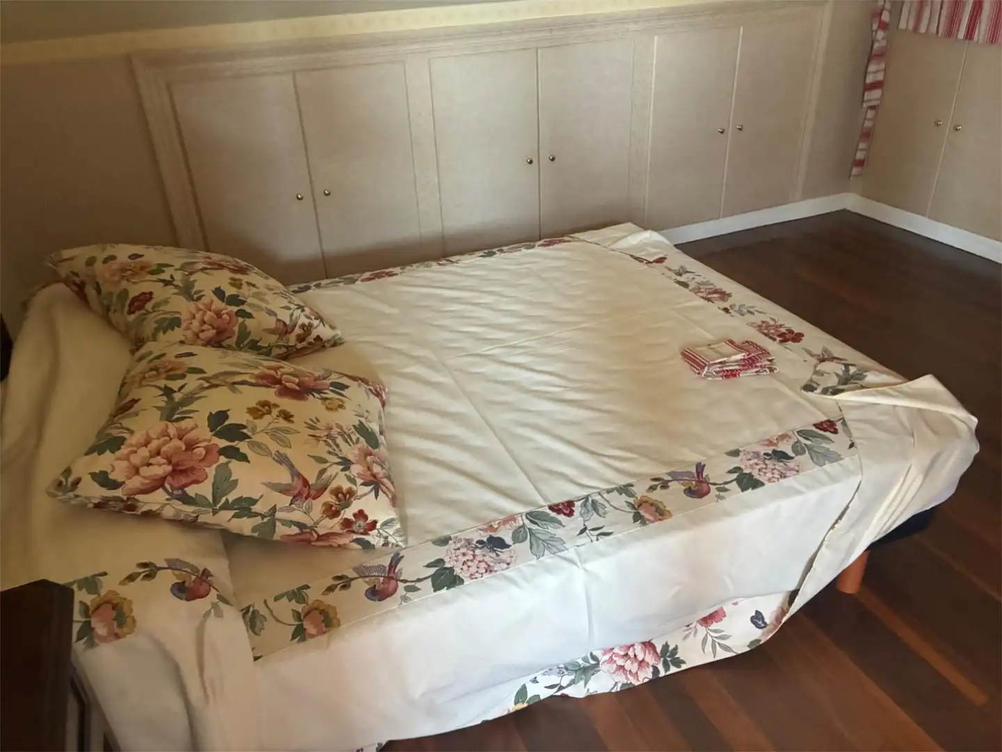 Dormitori de Casa o xalet en venda en Nalda amb Terrassa, Piscina i Balcó