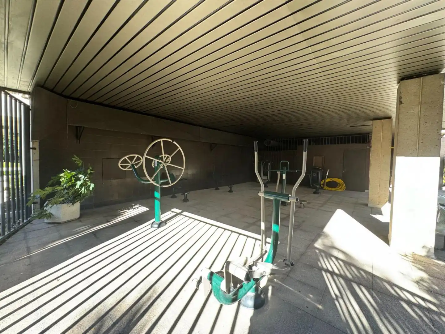 Pis de lloguer a Calle de Julio Palacios, 2, La Paz Pis de lloguer en Madrid amb Aire condicionat, Calefacció i Jardí privat