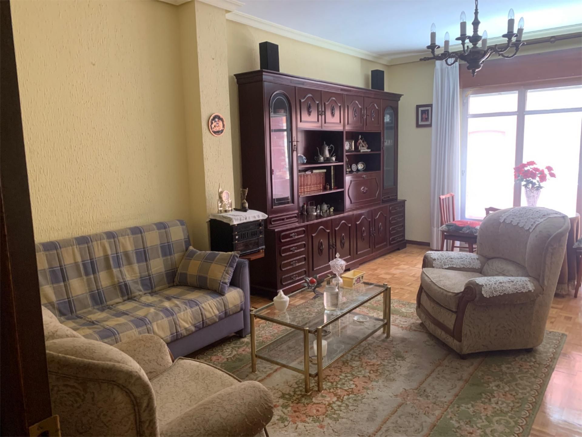Living room of Flat for sale in Benavente  with Terrace and Balcony