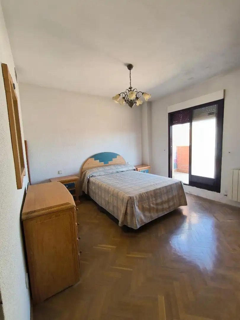 Ático de alquiler en Ronda Buenavista, 33, Buenavista - Valparaíso - La Legua Ático de alquiler en Ronda Buenavista, 33, Buenavista - Valparaíso - La Legua