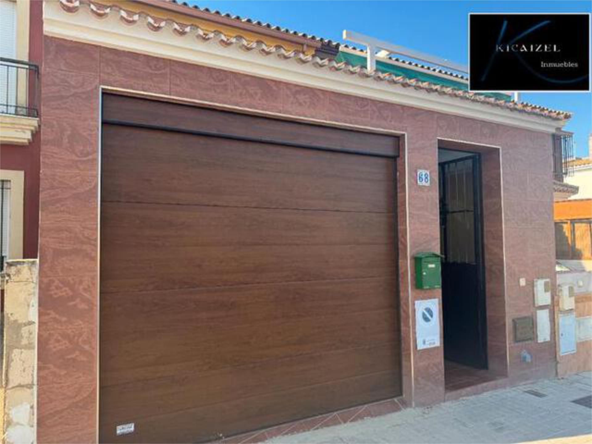 Vista exterior de Casa o xalet en venda en Pilas amb Terrassa