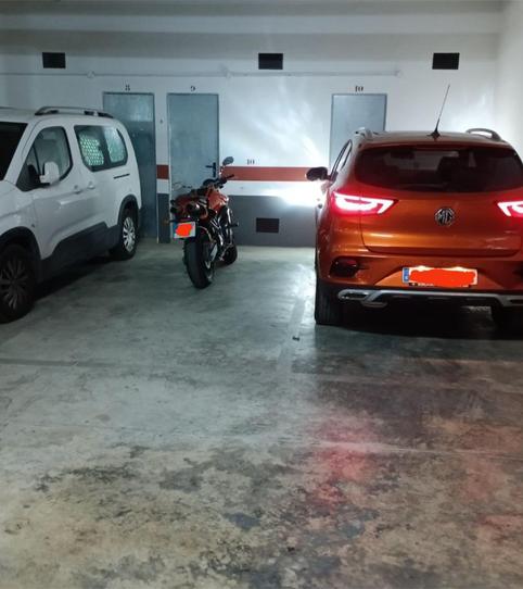 Foto 2 de Garatge de lloguer a Calle Elda, 21, El Castillo, Alicante