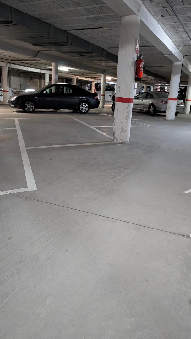Parking of Garage to rent in Culleredo