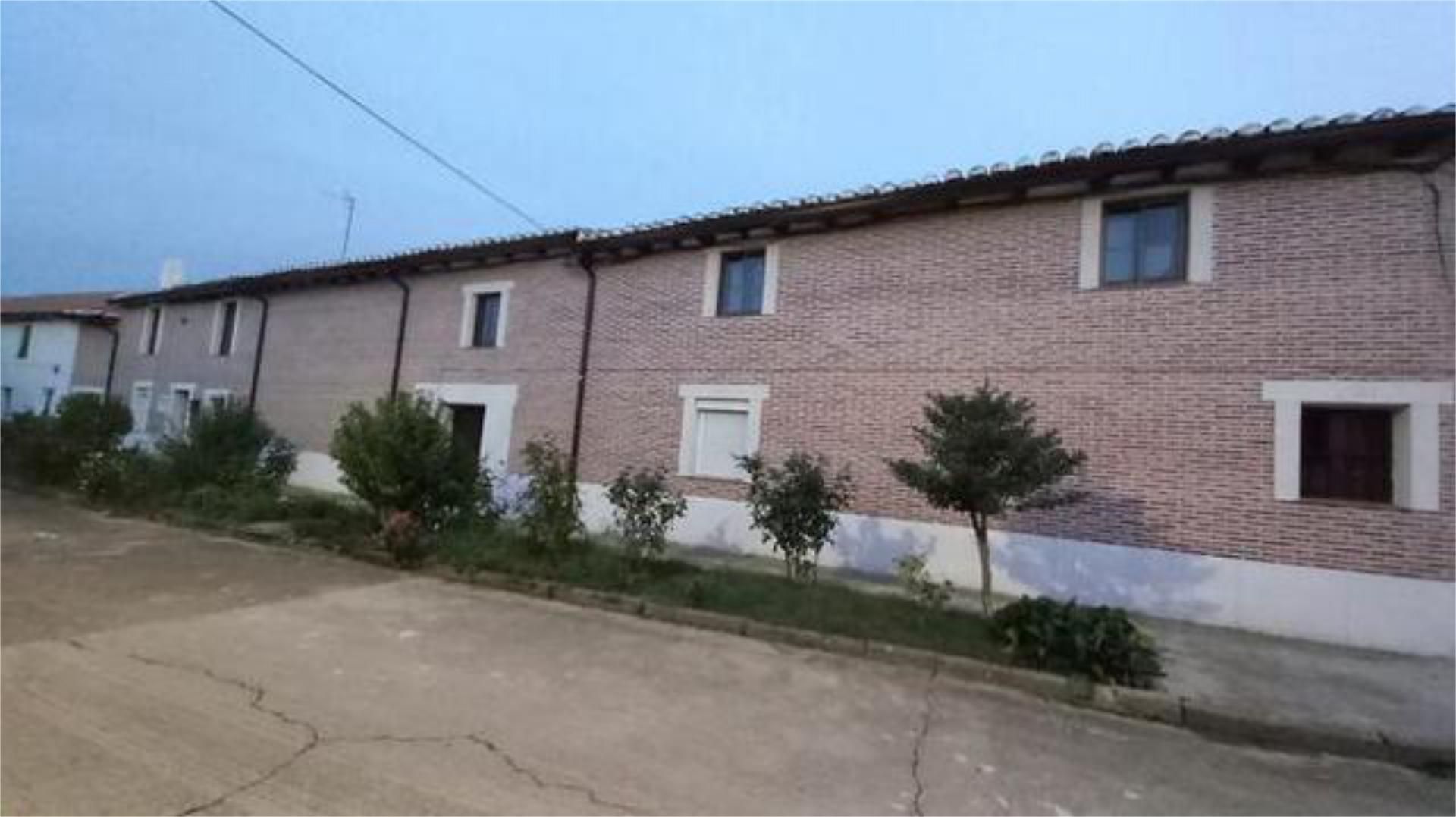 Vista exterior de Casa o xalet en venda en Bustillo del Páramo de Carrión