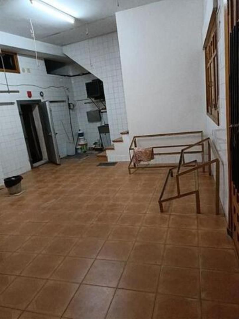 Local de lloguer en Garganta la Olla