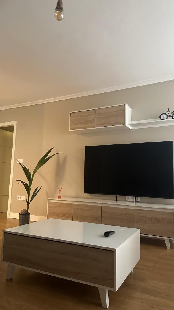 Living room of Flat for sale in Santiago de Compostela   with Heating, Furnished and Video intercom