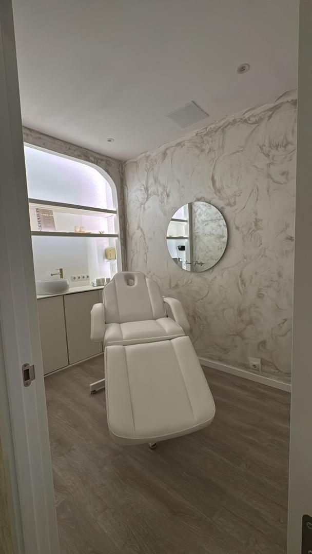 Habitación de Local de alquiler en  Madrid Capital con Aire acondicionado y Calefacción