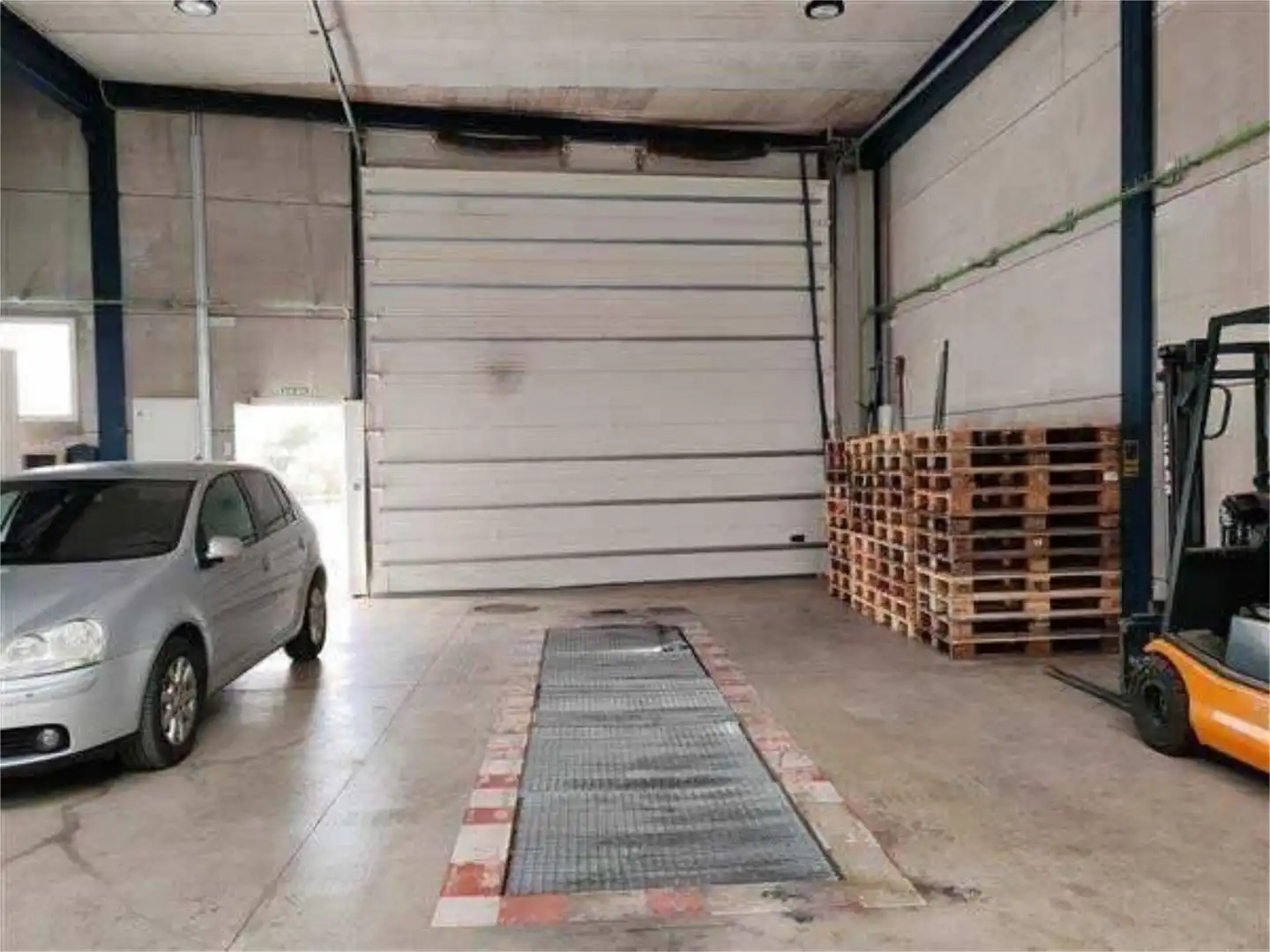 Parking de Nave industrial en venta en Iznalloz