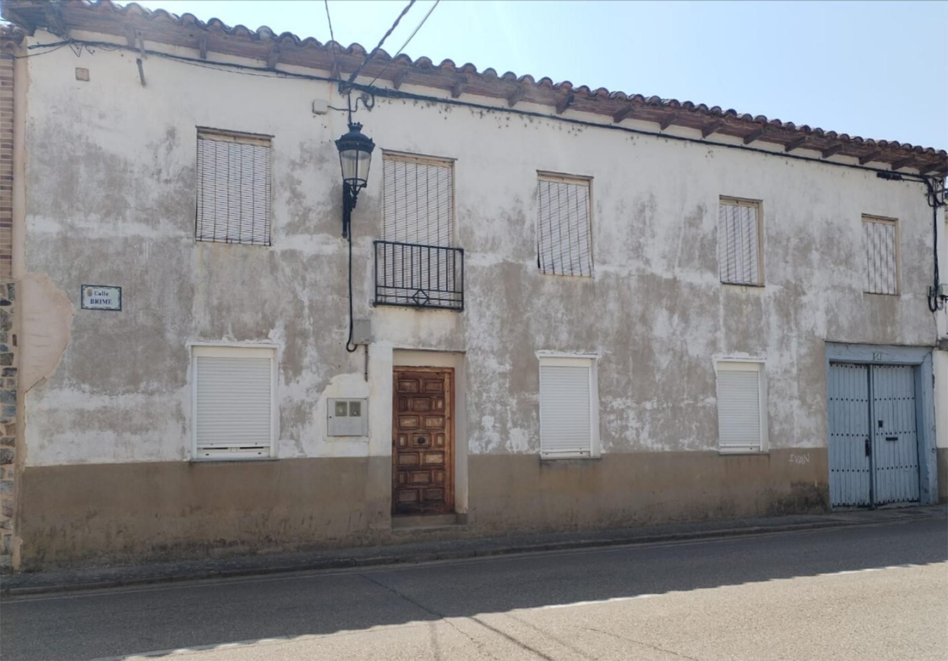 Vista exterior de Pis en venda en San Pedro de Ceque amb Calefacció, Traster i Balcó