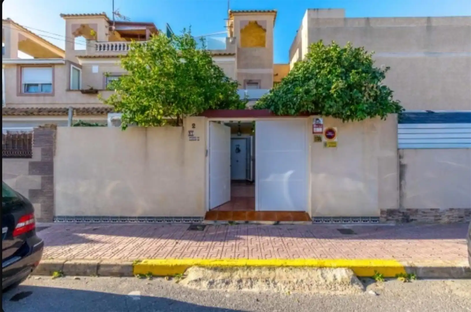Casa adosada en venta en Calle Argolidas, 2, Aguas Nuevas Vista exterior de Casa adosada en venta en Torrevieja con Aire acondicionado y Terraza