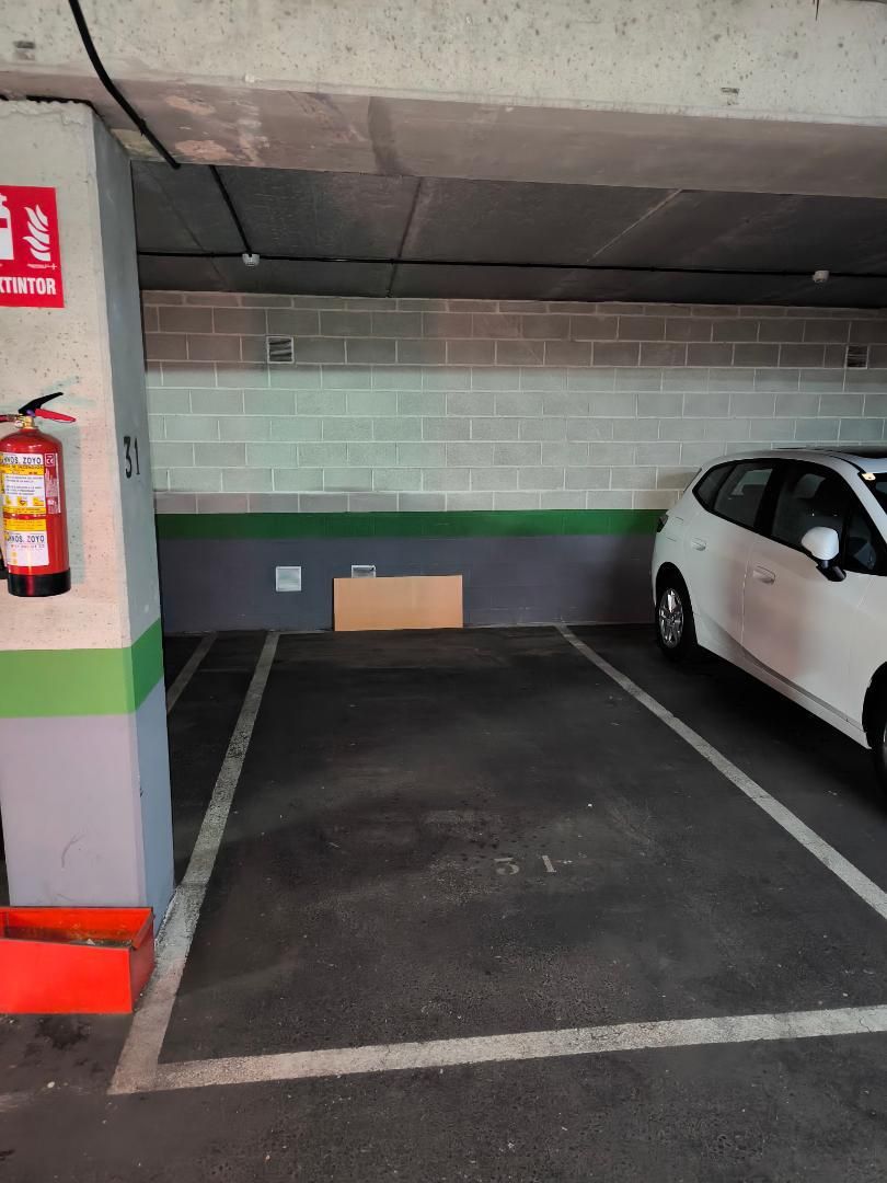 Parking of Garage to rent in Leganés