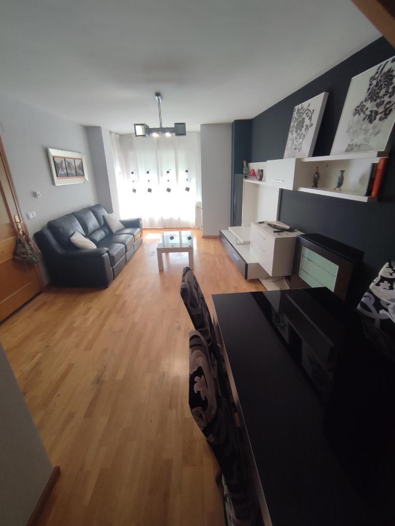 Sala d'estar de Dúplex en venda en San Andrés del Rabanedo