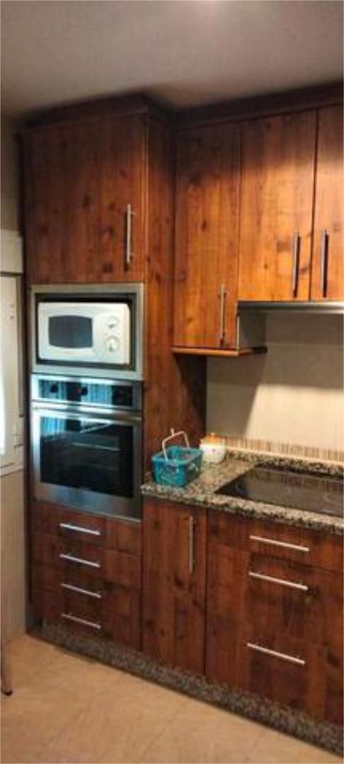 Cocina de Apartamento de alquiler en Plasencia con Amueblado