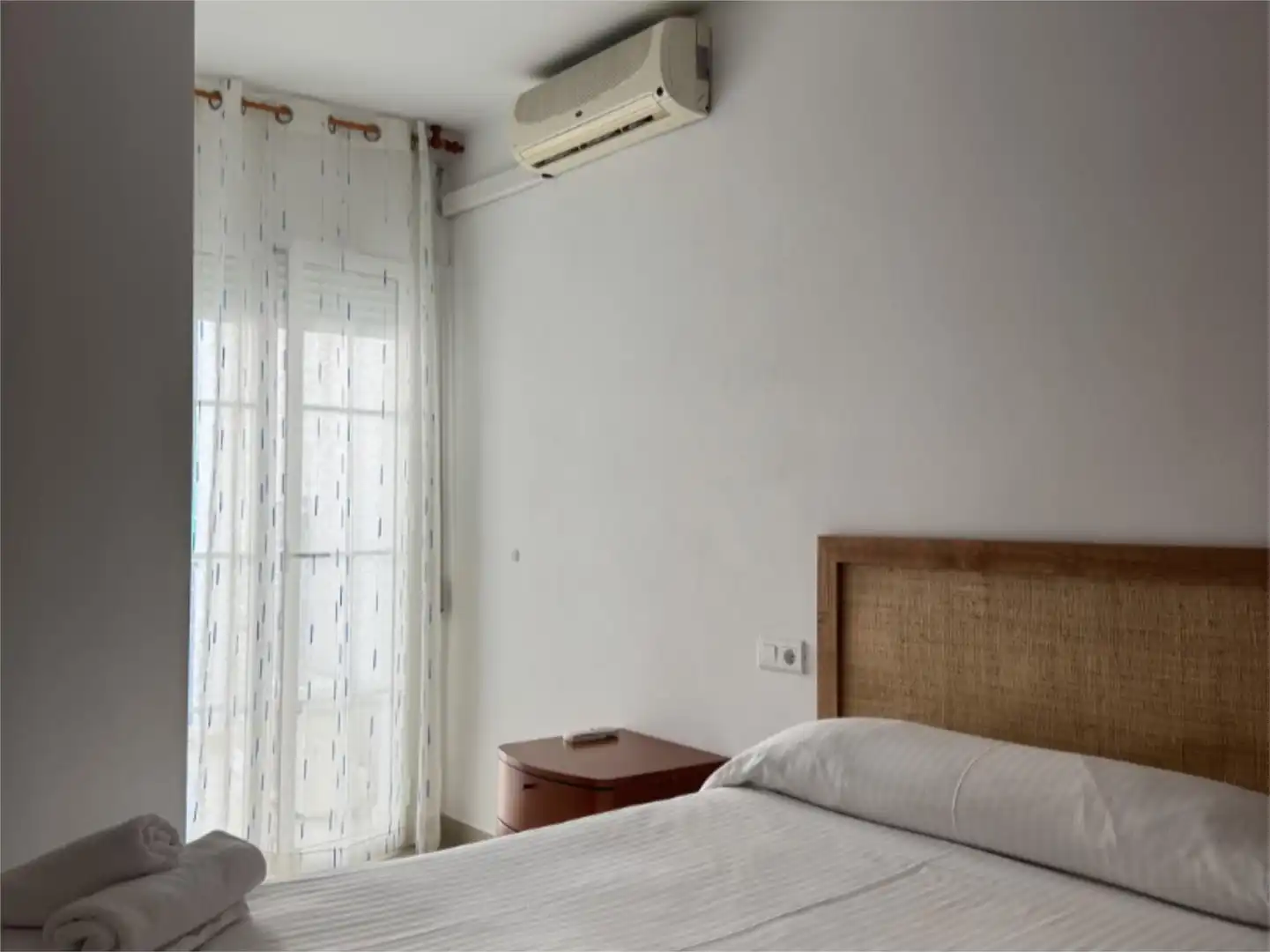 Schlafzimmer von Wohnung zur Miete in Nerja mit Klimaanlage, Heizung und Möbliert