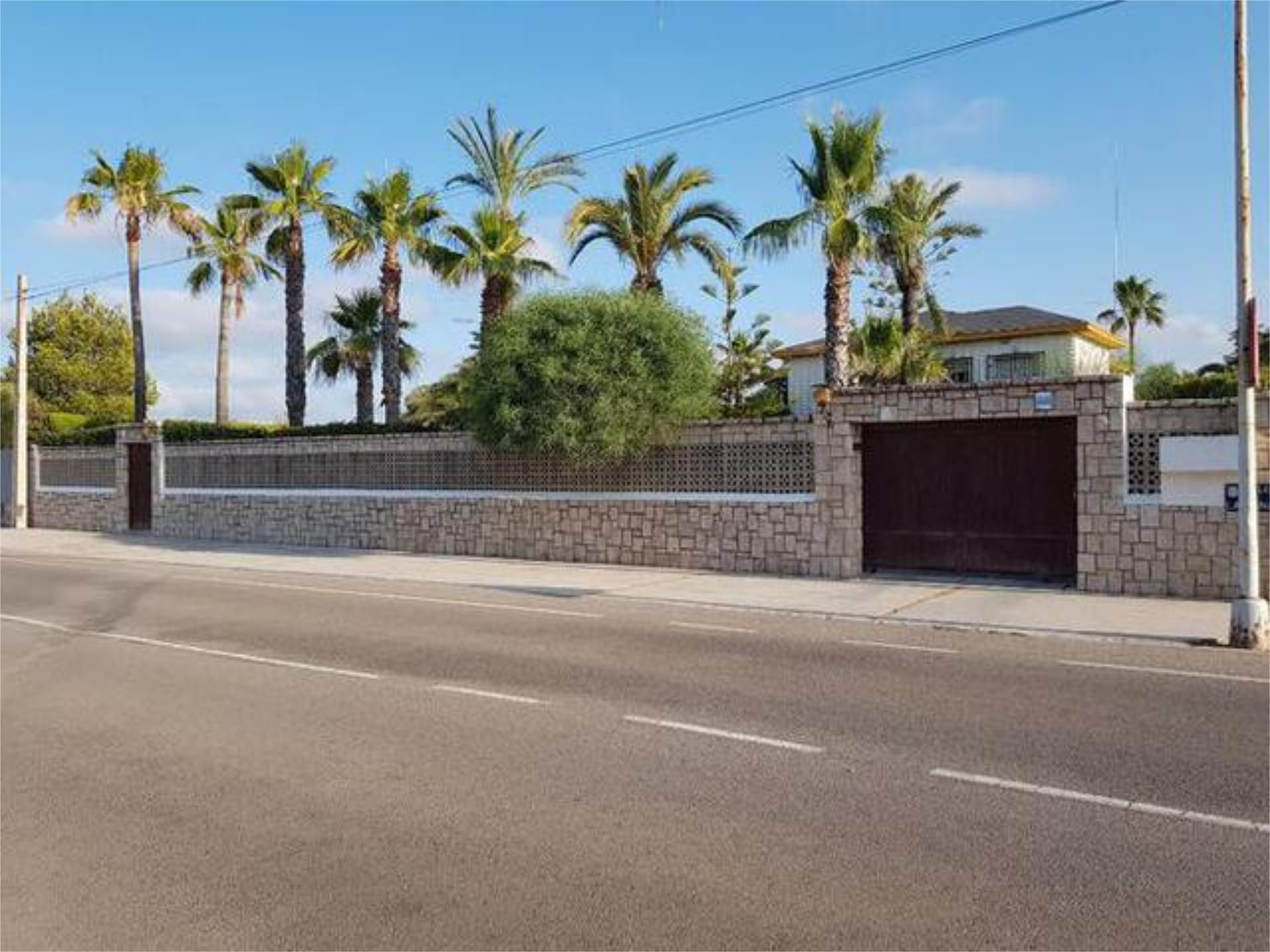 Vista exterior de Casa adosada en venda en Torrent amb Calefacció, Jardí privat i Terrassa