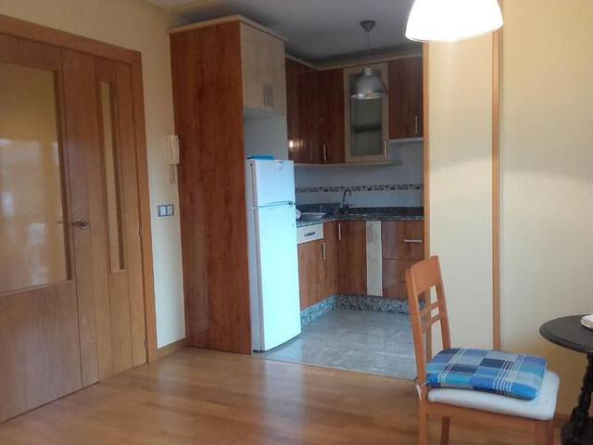 Cuina de Apartament de lloguer en Villaquilambre amb Terrassa