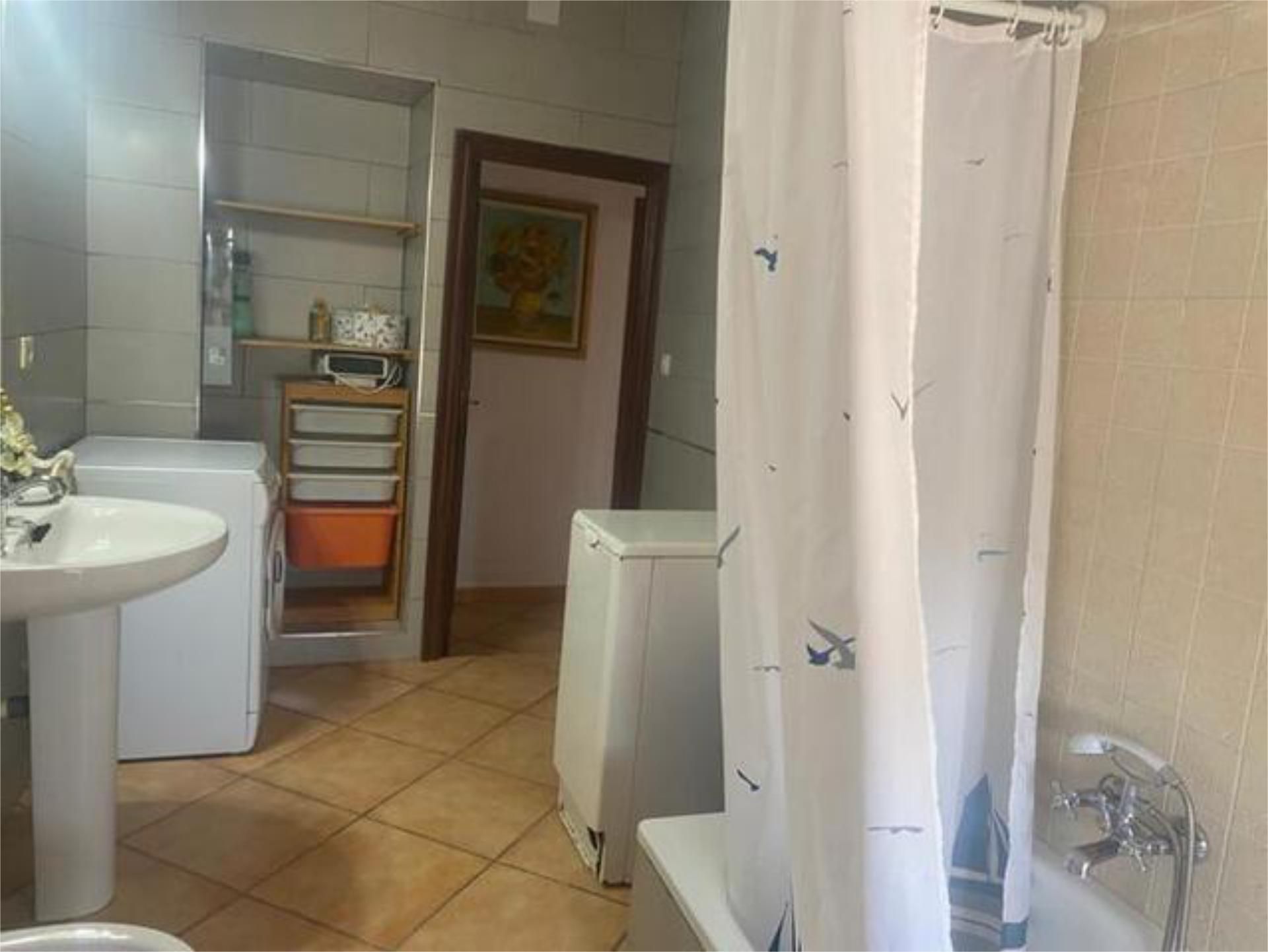 Bany de Pis de lloguer en Cumbres Mayores amb Terrassa