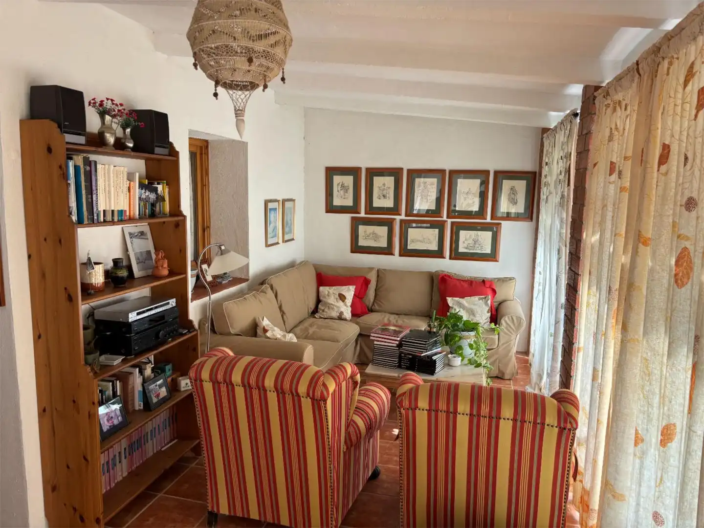 Casa o xalet en venda a Carrer D'alfàs del Pi, 5, Torremanzanas / La Torre de les Maçanes Sala d'estar de Casa o xalet en venda en Torremanzanas / La Torre de les Maçanes
