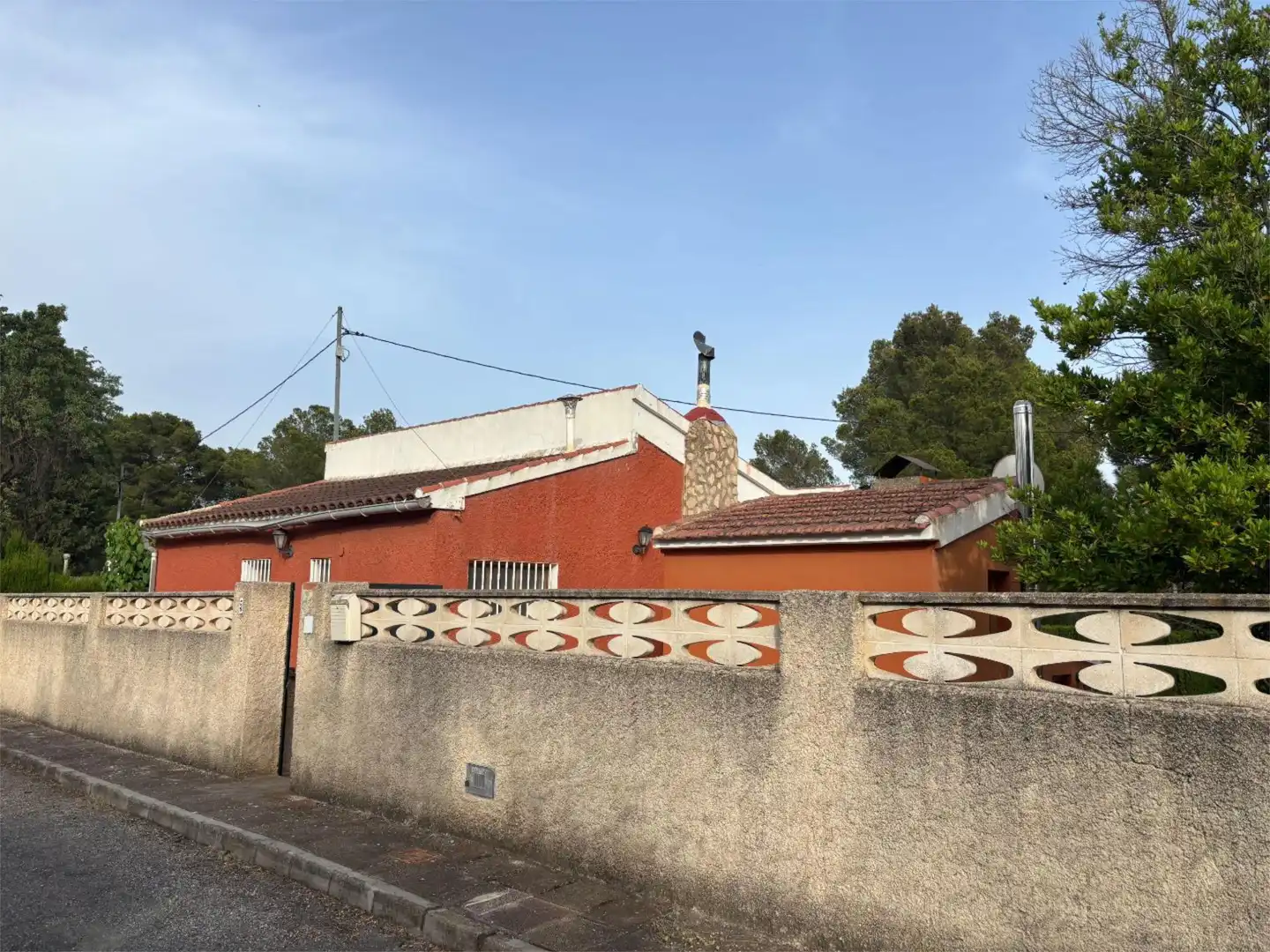 Casa o xalet en venda a Carrer D'alfàs del Pi, 5, Torremanzanas / La Torre de les Maçanes Vista exterior de Casa o xalet en venda en Torremanzanas / La Torre de les Maçanes