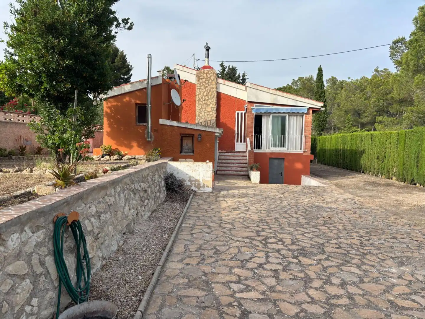 Casa o xalet en venda a Carrer D'alfàs del Pi, 5, Torremanzanas / La Torre de les Maçanes Vista exterior de Casa o xalet en venda en Torremanzanas / La Torre de les Maçanes