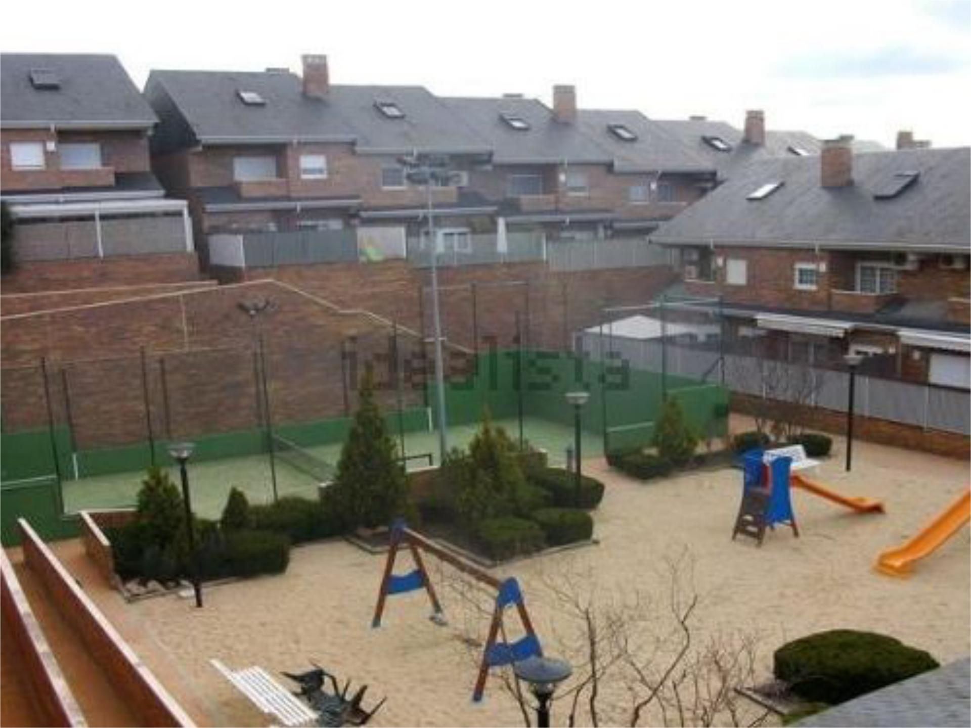Terrace of House or chalet for sale in Villanueva del Pardillo  with Air Conditioner, Terrace and Swimming Pool
