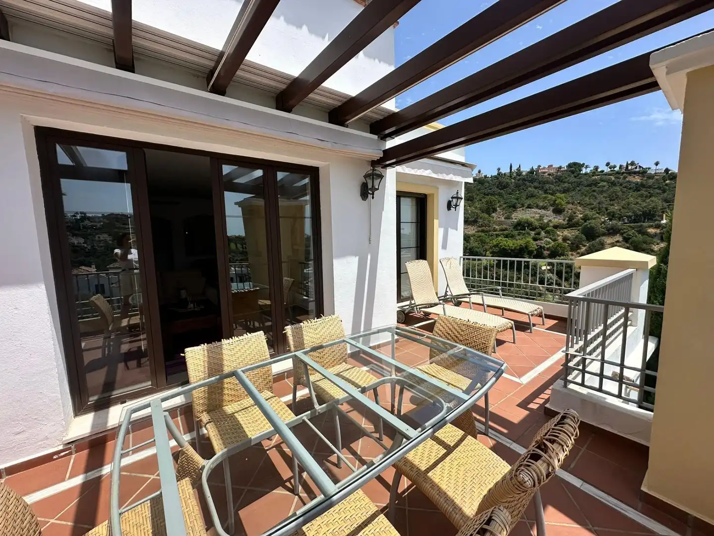 Apartments for rent in Urbanizacion Torre Esteril, 23a, Los Arqueros - Puerto del Almendro Terrace of Apartments for rent in Benahavís with Air Conditioner, Terrace and Swimming Pool