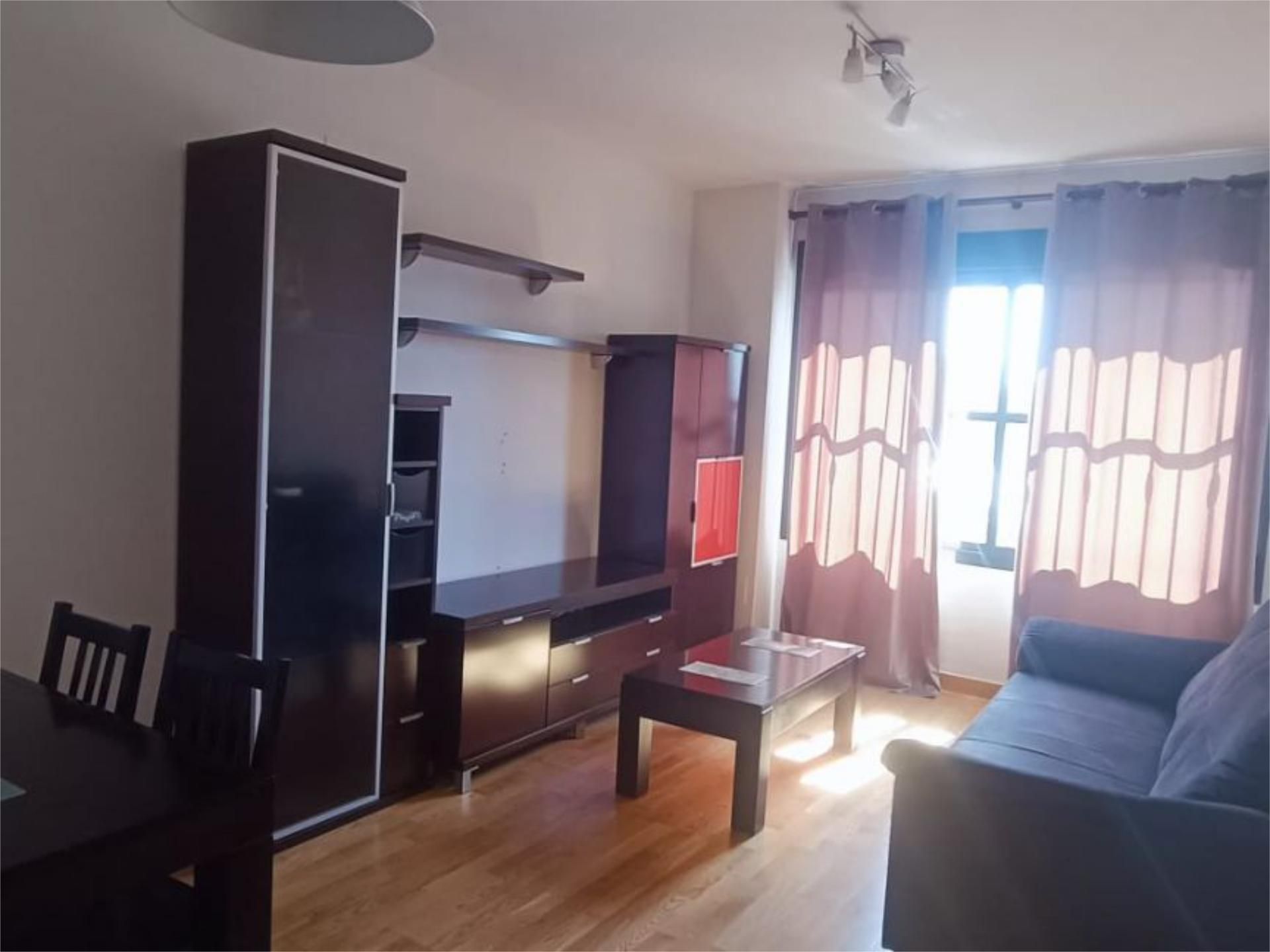 Living room of Flat for sale in El Viso de San Juan  with Air Conditioner, Heating and Parquet flooring