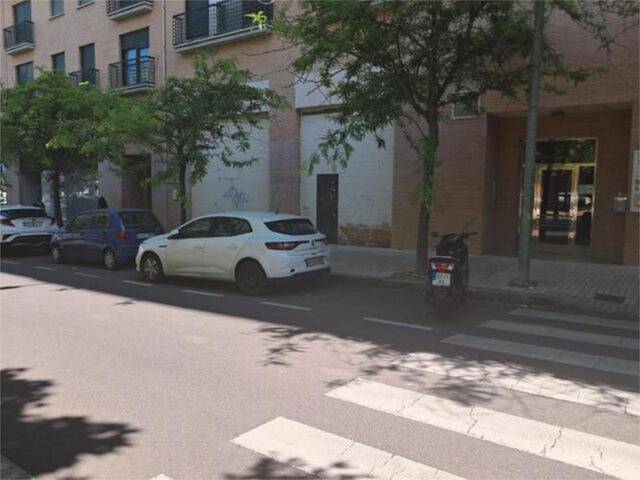 Local comercial en Alquiler en Maria Auxiliadora - Barriada de Llera