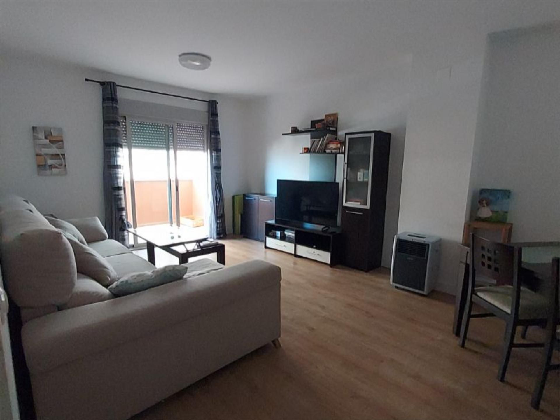 Living room of Flat for sale in Algeciras  with Parquet flooring, Terrace and Storage room