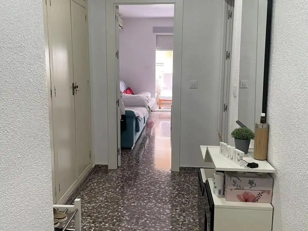 Habitació a Carretera de la Fuensanta, 66, San Benito - Patiño Habitació a Carretera de la Fuensanta, 66, San Benito - Patiño