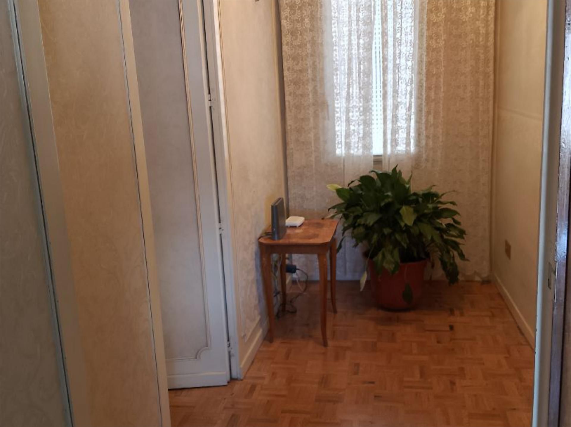 Bedroom of Flat to rent in  Madrid Capital  with Air Conditioner, Heating and Parquet flooring