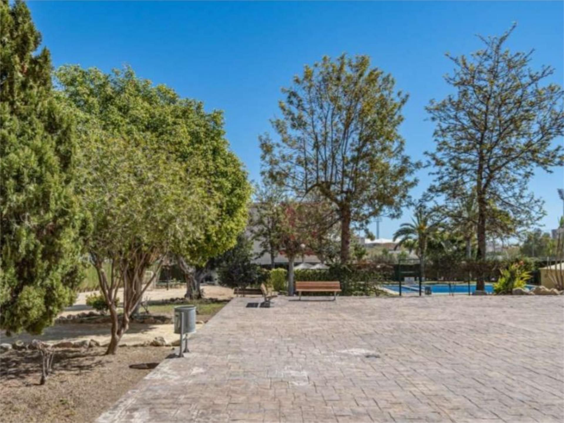 Jardí de Pis en venda en Villajoyosa / La Vila Joiosa amb Aire condicionat, Calefacció i Terrassa